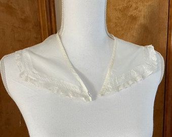 Victorian Era Lace Collar
