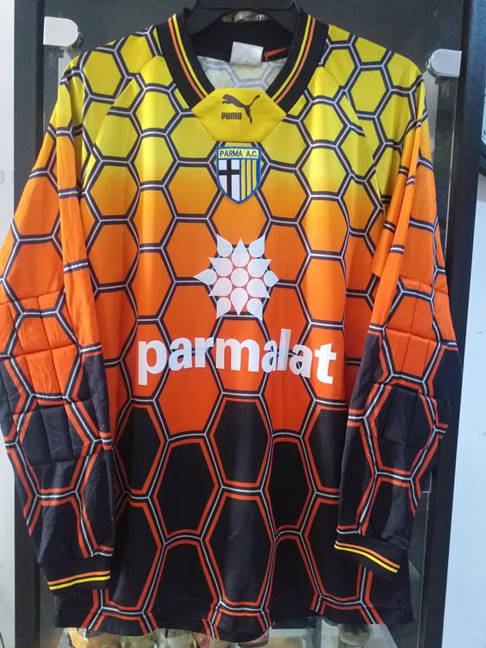 parma goalkeeper jersey