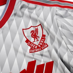 liverpool 1990 away kit