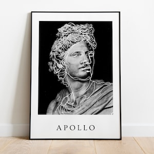 Pode incluir: Impressão de arte em preto e branco de um busto de Apolo, um deus grego, com a palavra "APOLLO" impressa abaixo da imagem.