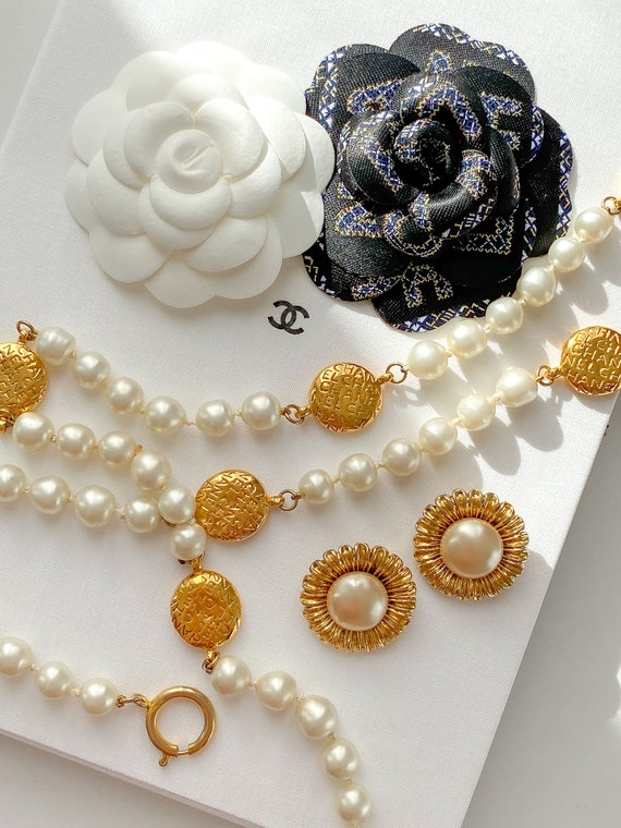 CHANEL Necklaces - Page 3 