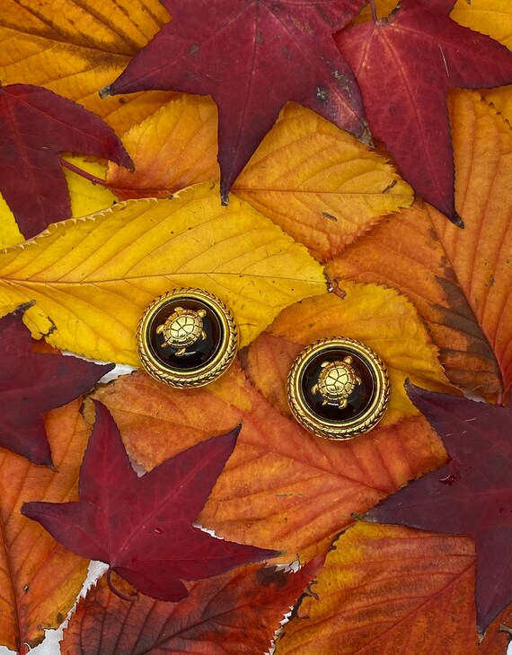 Joan Rivers vintage large turtle clip-on earrings
