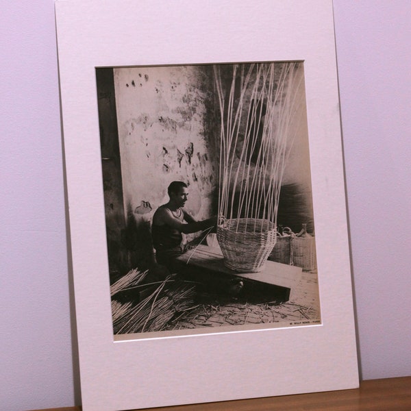 WILLY RONIS 'Basketweaver', vintage gravure 1947, mounted and ready to frame A3