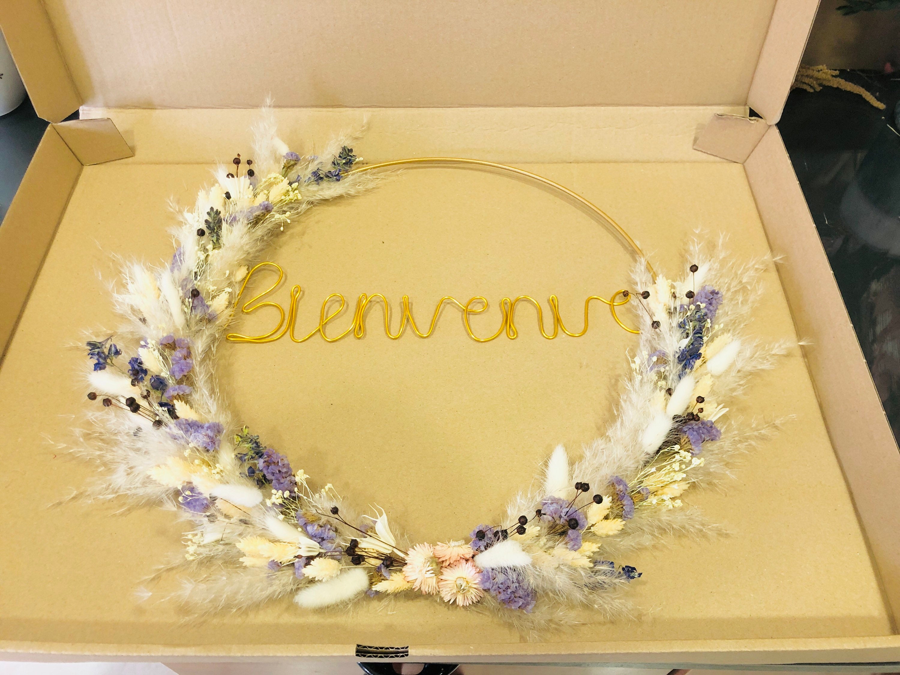 Couronne Murale Personnalisée de Fleurs Séchées sur Cerceau d'or