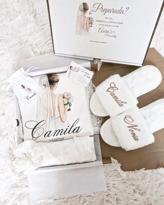 Buy Pack Bata De Novia Encaje Y Camison Muneca De Novia Boda Con Zapatillas Bata Personalizada Novia Tunica Personalizada Boda Regalo Boda Novia Online in India Etsy