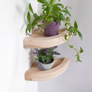 Corner wooden rounded shelf with edging, wall shelf, plant shelf, floating corner shelves hidden hardware, rounded corner shelf