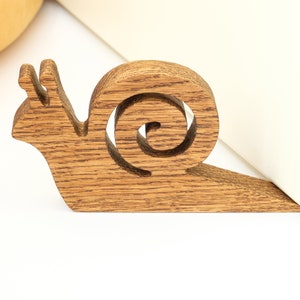 Tope de puerta de fresno / Tope de puerta de caracol / decoración de Halloween / Soporte de puerta / Sostenga la puerta / Puerta de caracol Hodor / Tope de puerta de madera / Bisagras de cuña de puerta