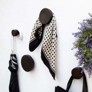 Set of black wooden round wall hooks (5 pcs), modern coat hooks for Clothes, Towels and Accessories, dot coat hook