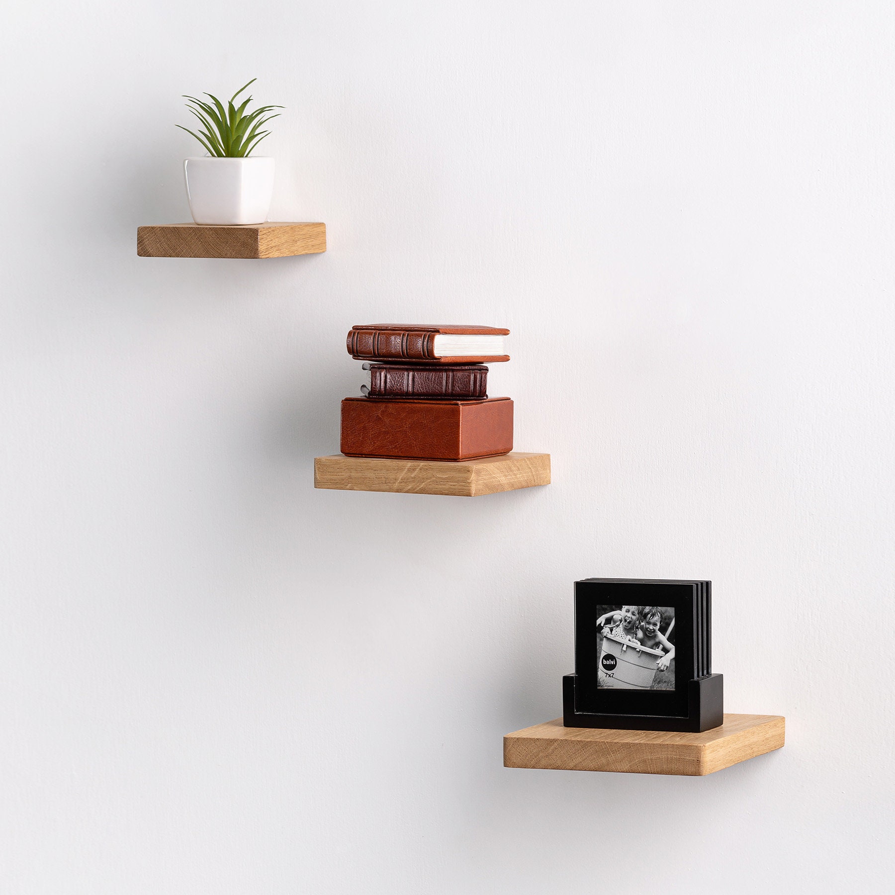 Sorbus Set Mit 4 Schwebenden Quadrat-Regalen (ca. 23,5x23,5 Cm) – Unsichtbare Halterung Für Wanddekoration