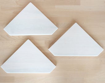 Set of 1, 2 or 3 White Pentagonal Corner Shelf, minimalistic decor, hanging plant corner shelf
