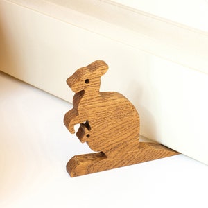 Kangaroo doorstop / ash Door stopper / Wood door stop / Doorstop / Door holder / Hold the door / Hodor Kangaroo door / Door wedge Hinges
