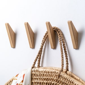 Oak Wood Wall Hooks, Coat Hooks, modern rack, triangular wooden clothes hooks, wall holders for the bathroom, simple towel hook