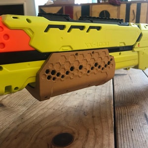 Nerf Rival Saturn Straight Foregrip - Outer Straight Grip, requires attachment to Inner Grip with PicRail