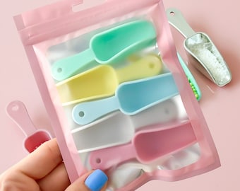 Sprinkle Scoop - Available in 6 colours - Mini spoon perfect for sprinkles - Multipack now available!