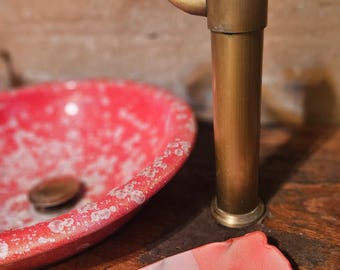 Jabonera de cerámica rústica bohemia hecha a mano para baño.