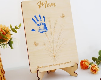 Personalized Handprint Sign | "We Love You Bunches" Custom Wooden Keepsake for Mom, Grandma | DIY Kids Flower Craft | Mother's Day Gift Idea