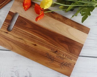 Personalized Cutting Board, Custom Wood Cutting Board, Engraved Cutting Board, Name Cutting Board, Housewarming Gifts, Anniversary Gifts