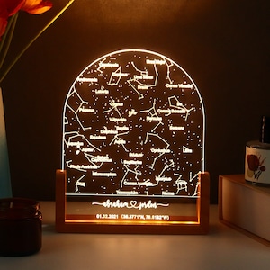 Veilleuse personnalisée, fiançailles, carte des étoiles, cadeau d'anniversaire personnalisé, cadeau de la Saint-Valentin, cadeaux de fiançailles avec nom, cadeau pour elle, cadeau pour lui