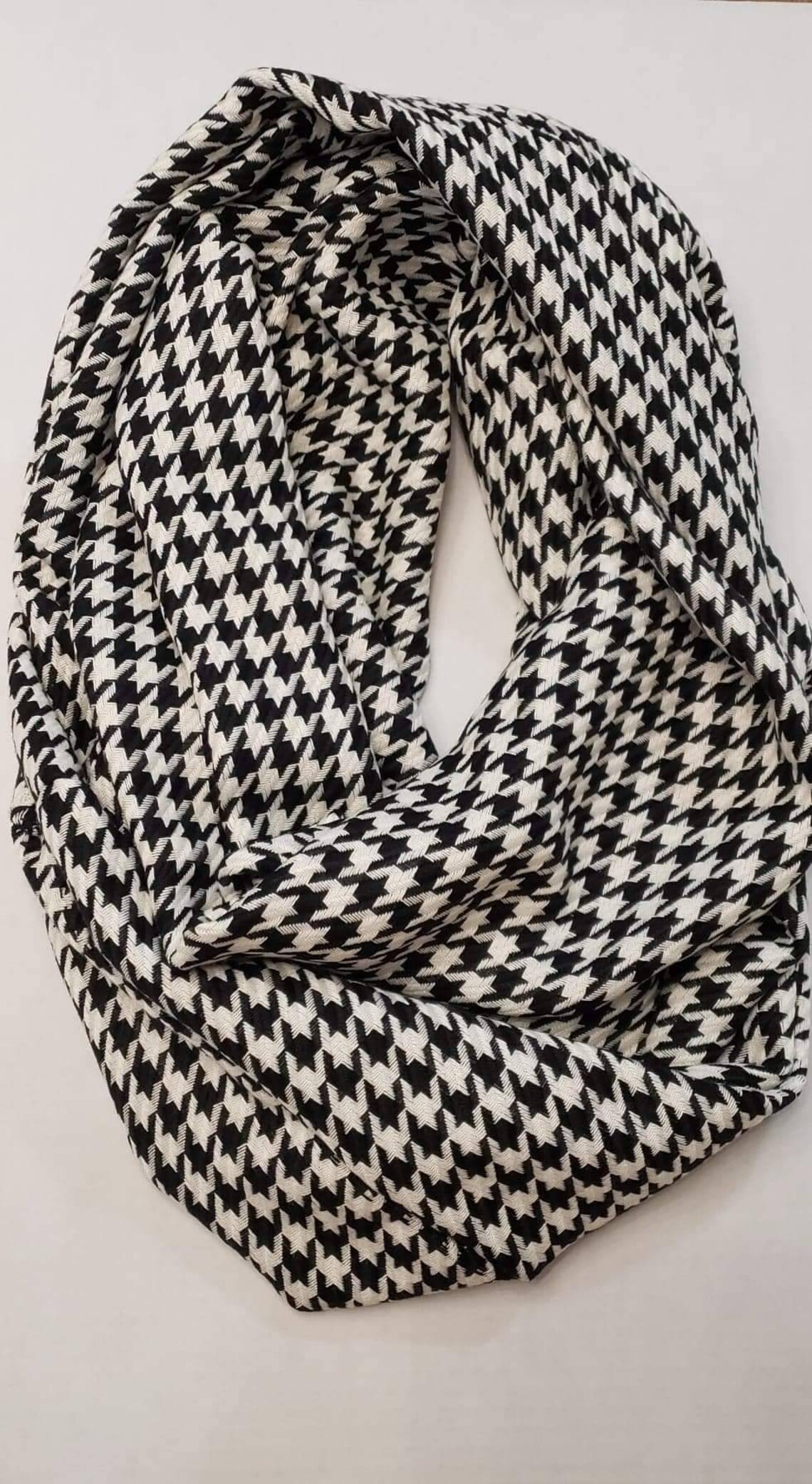 Houndstooth woven infinity scarf Etsy