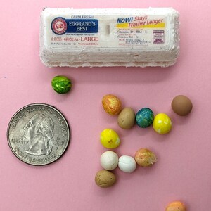 1:6 Scale Carton of Eggs