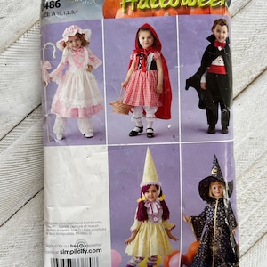 Halloween Wardrobe Sewing Pattern : Simplicity 0486