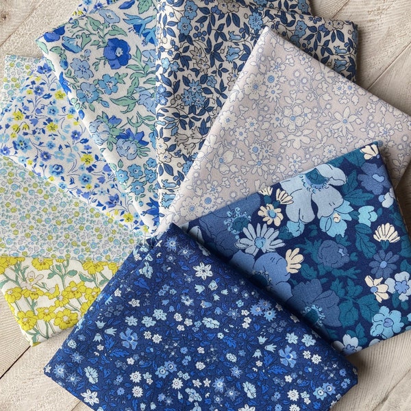 Ensemble de 8 Fat Quarters floraux coordonnés The Flowershow Coastal Walk par Liberty Fabrics pour Riley Blake