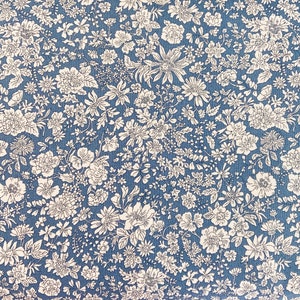 Evening Sky - Liberty of London The Emily Belle Collection Lasenby Quilting Cotton : BTHY