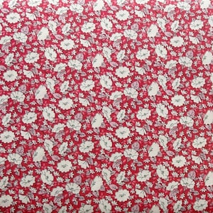 Mayflower Meadow B - Tudor Celebration ~ Liberty of London Collection Lasenby Quilting Cotton : BTHY