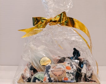 Pretty Rounded Gift Baskets