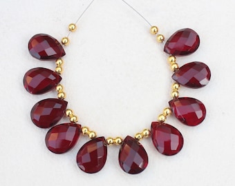 Hilo de cuentas de granate facetadas en forma de pera (10 x 14 x 5 mm): corte de cuadros.