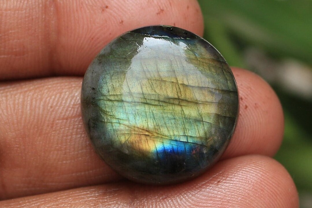 Handmade Round Labradorite Cabochon Gemstone: Multi Flash Pendant