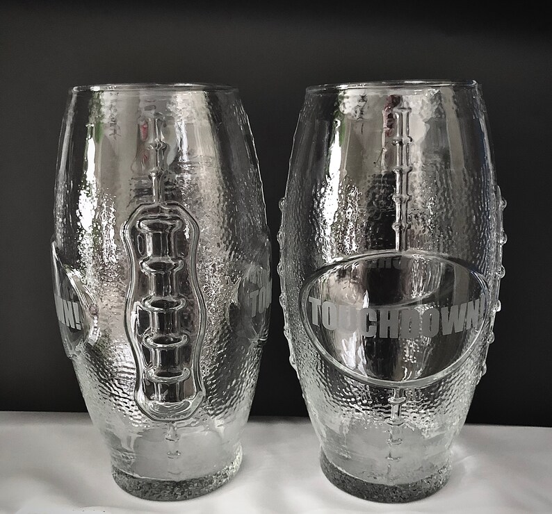 Set of 2 Customizable Football Shaped Drinking Glasses Etsy.de