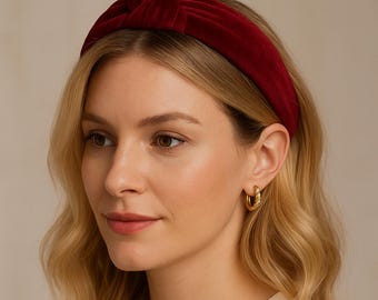 Opaska na głowę z czerwonym aksamitem i węzłem: wyściełana ozdoba do włosów w stylu turbanu