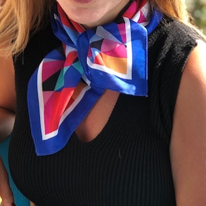 Multicolor Geometric Print Silk Scarf-Bold Fashion Accessory