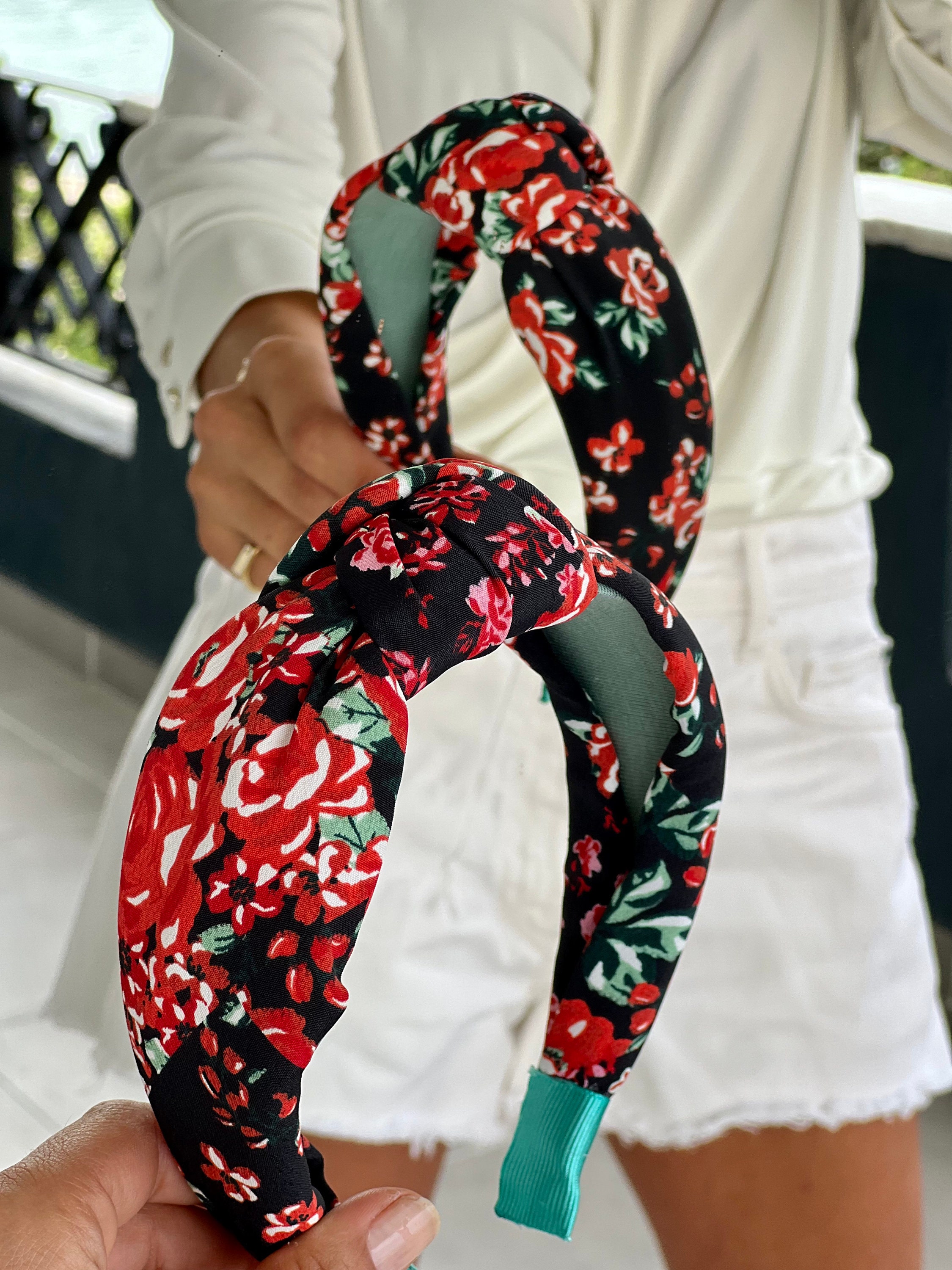 Classic Knotted Headband - Black & Red
LOT OF 5 Classic Knot Headband - Liberty of London Black and Red  main image 2