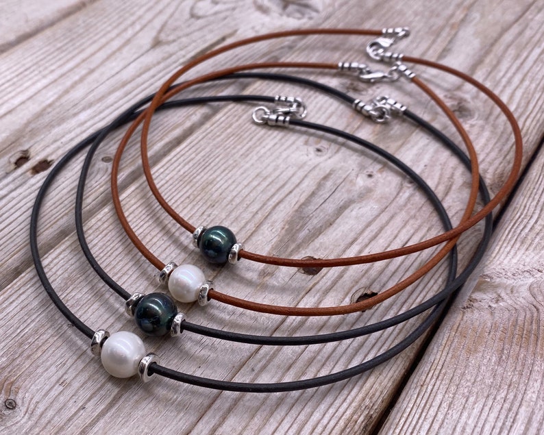 Surf Jewellery Ladies Gift Ladies Leather Necklace Genuine Leather Choker Boho Jewellery Black Freshwater Pearl Leather Choker Zamak