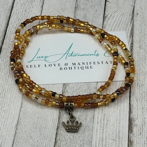 Earth Tone Waist Bead w/crown charm - Stretch Waist Beads w/ clasp - Removable Waist Bead - Belly Chain weight loss tracker - gift for her