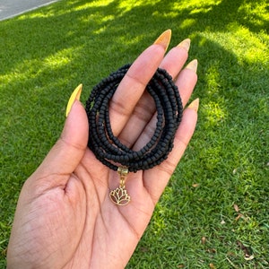 Black Waist beads w/gold lotus charm - stretch belly chain - Handmade gift for her - stretchy waist bead w/ clasp - removable body jewelry