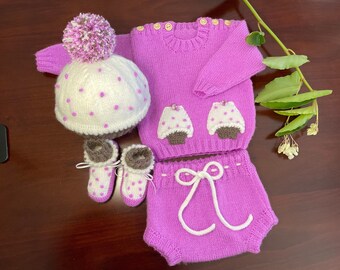 Hand knitted set, jumper, bummies, hat, bootees cupcake design, baby girl 3-6 months.