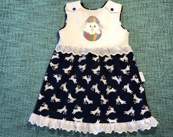 Baby Mädchen, Kleinkind Osterkleid, Hasenkleid, Mädchen Outfit, Boutique blau-weißes Kleid, Kaninchenkleid, 12-18 Monate.