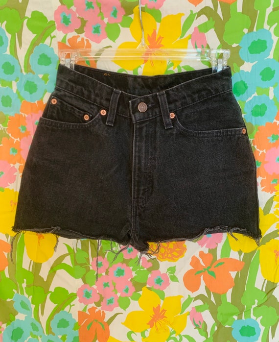 Vintage High Waisted Black Shorts 512 Levi’s