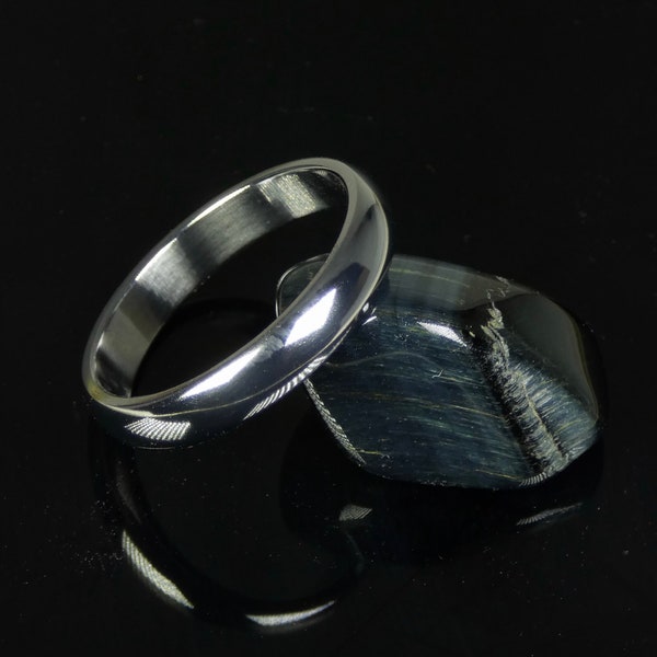 Alliance polie miroir classique en tantale pur massif fabriquée à la main. Bande de mariage pour hommes. Bague de fiançailles pour homme. Bijoux en tantale.