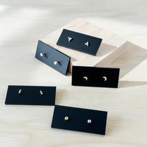 Acrylic Earring Cards Bundle | Small Stud Earring Display Cards, Earring Stand, Earring Backing Cards, Retail Display, Set of 5