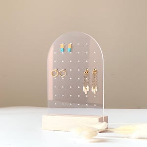 PEGGY ARCH | Acrylic Earring Display, Earring Holder, Earring Organizer, Jewelry Display, Jewelry Organizer, Pegboard, Stud Earring Holder