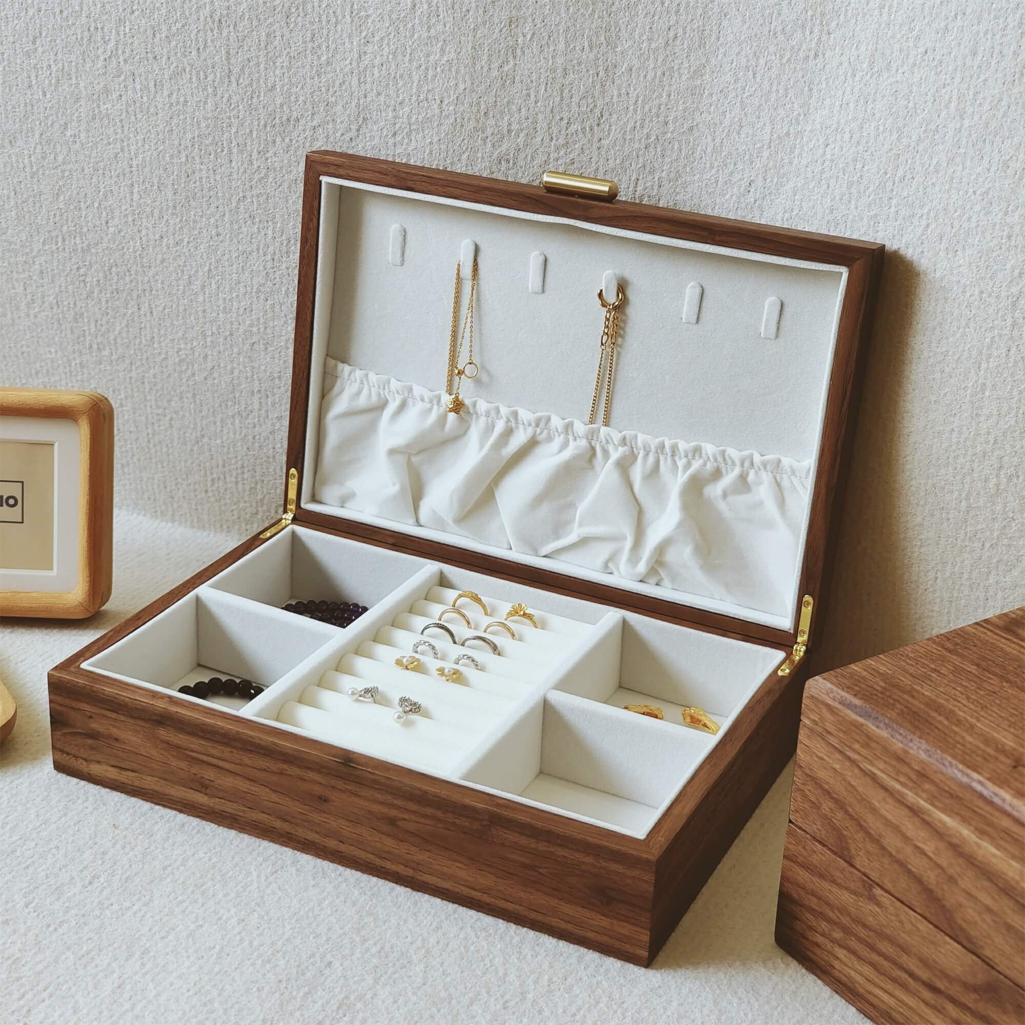 Solid Wood Jewelry Box Small Walnut Wood Cherry Wood Jewelry Case Earring  Bracelet Necklace Rings Organizer, Travel Storage Box - China Wooden Box  and Wooden Box Gift Ideas price