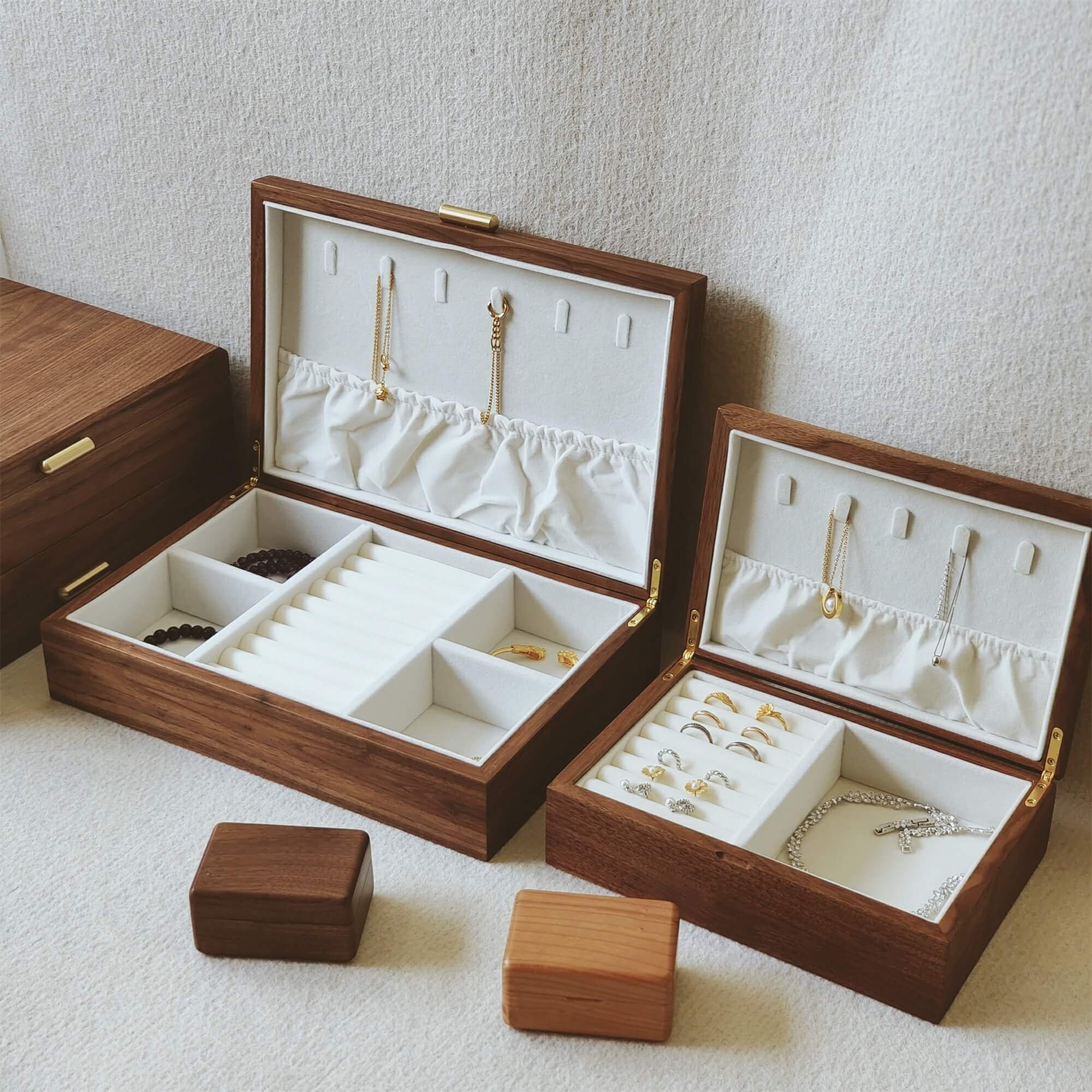 Solid Walnut Storage Box Wood Rectangular Jewelry Box With Lid