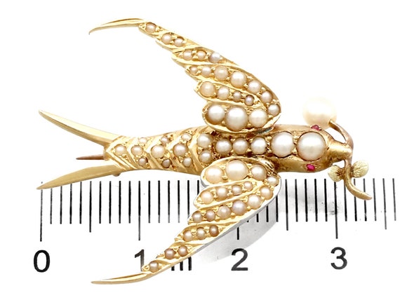 Seed Pearl and Ruby, 15ct Yellow Gold Bird Brooch… - image 7
