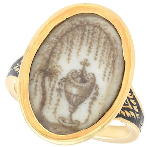 Antique Black Enamel and 18k Yellow Gold Sepia Mourning Ring