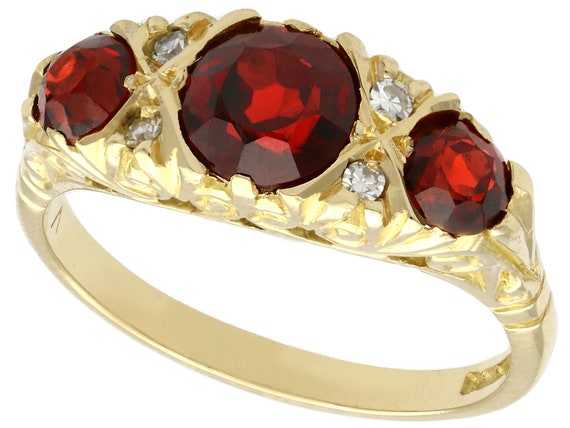Vintage 2.05 ct Garnet and Diamond, 18k Yellow Gold Dress Ring Vintage 2.05 ct Garnet and Diamond, 18k Yellow Gold Dress Ring