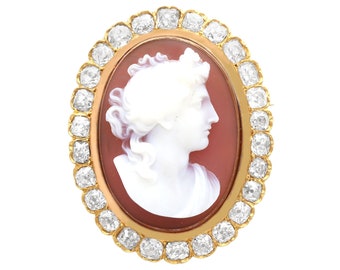 Hardstone and 4.88ct Diamond Cameo Brooch in 18k Yellow Gold